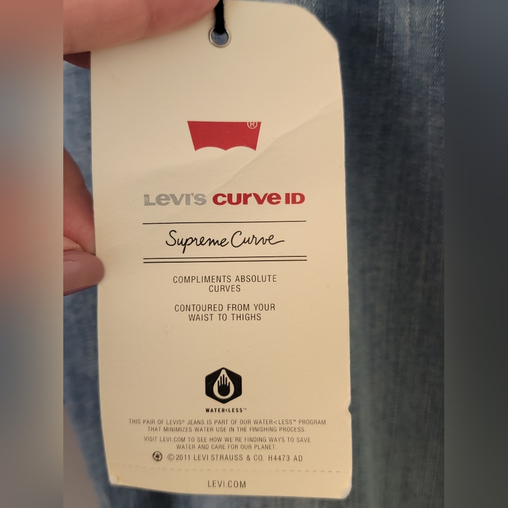 NWT Levi's Classic Straight Leg Jeans Size 31x32 - Picture 4 of 14
